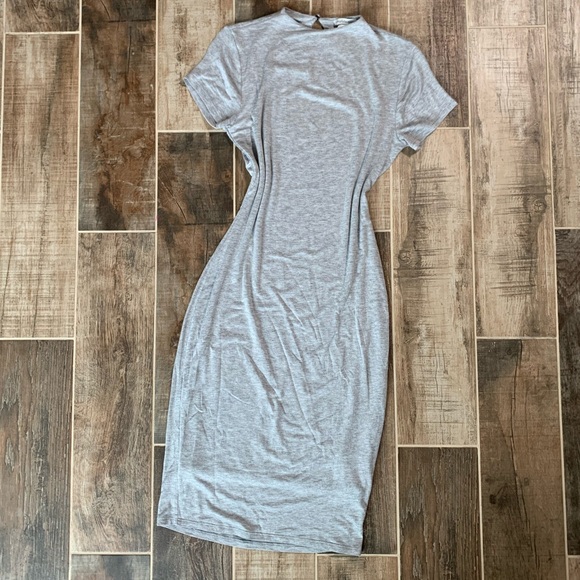Charlotte Russe Dresses & Skirts - ✨ NWT Gray Bodycon Midi Dress
